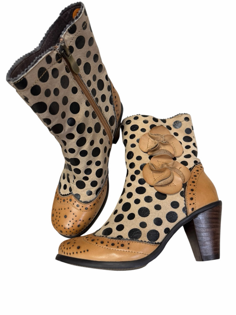 L'ARTISTE Size 5 BOOTIE W
