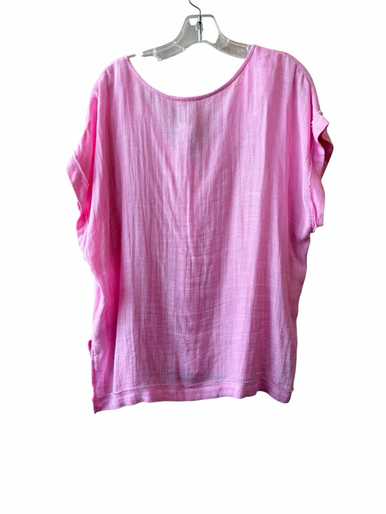 UMGEE Size large TOP W