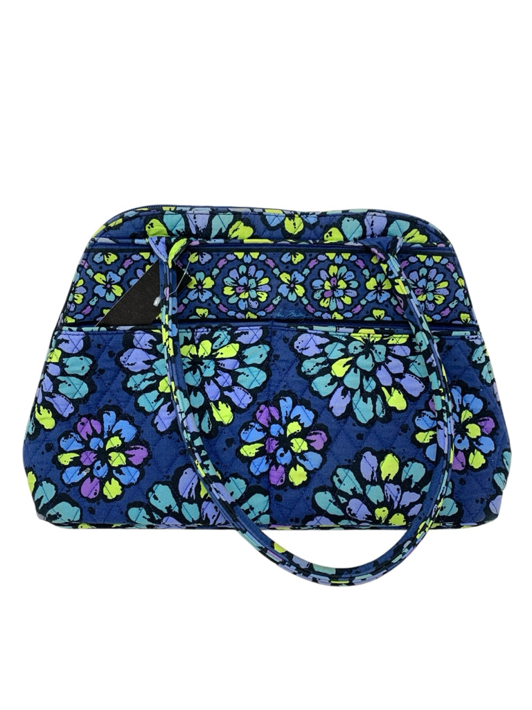 VERA BRADLEY  large PURSE W
