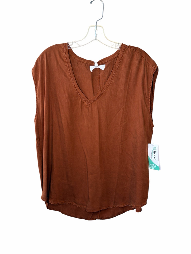 DEAR JOHN Size large TOP W