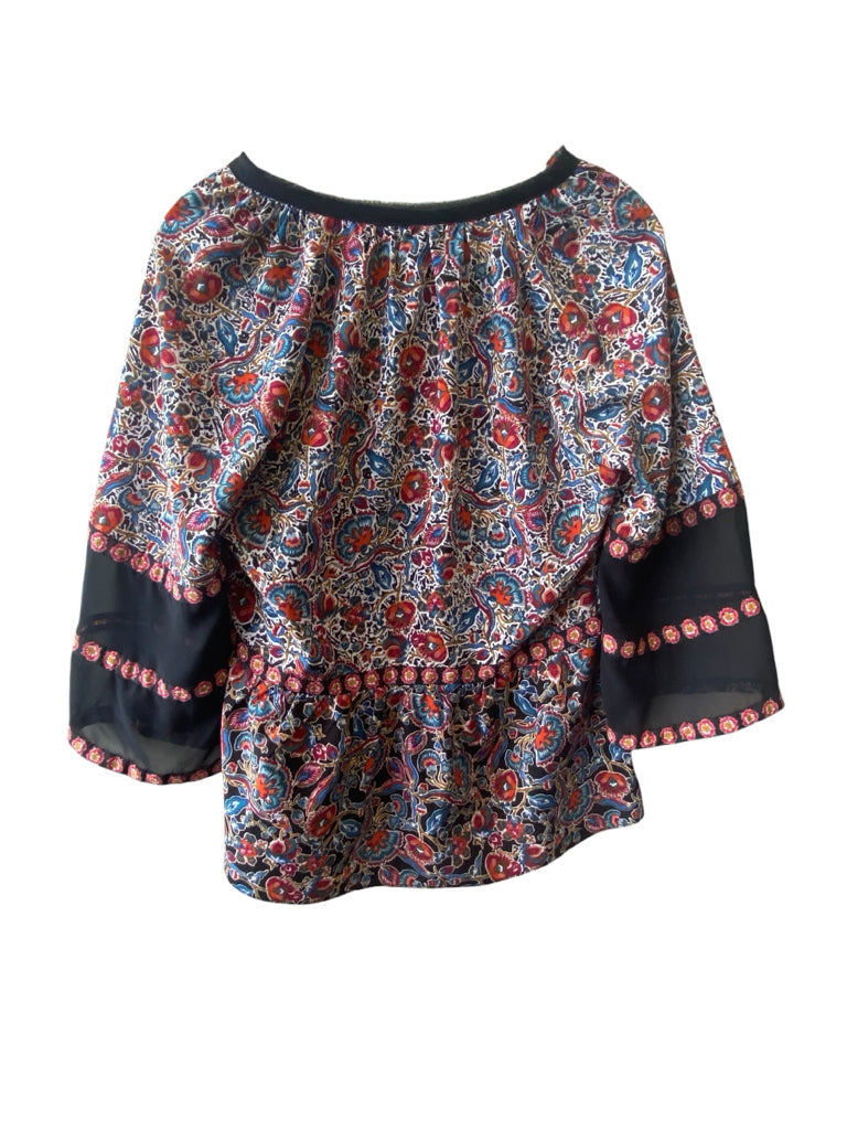 LAUNDRY Size small TOP  W