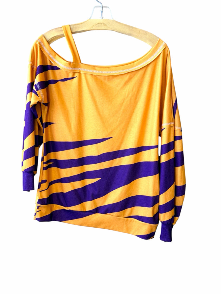 Size small TOP  W