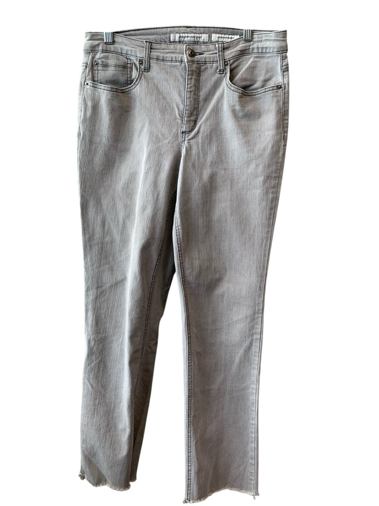jones new york Size 10 JEANS W