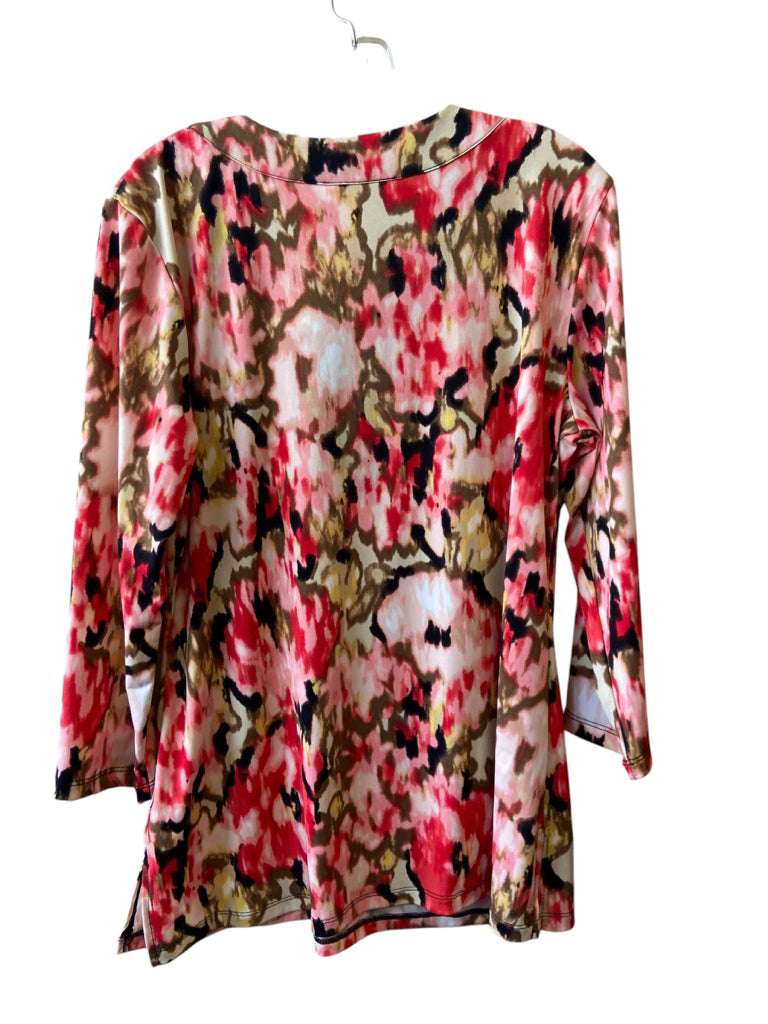 JM COLLECTION Size medium TOP W