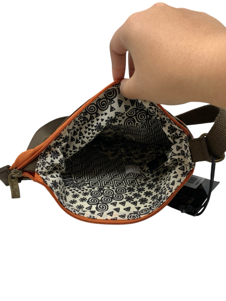 LAUREL BURCH Size NEW! CROSSBODY W