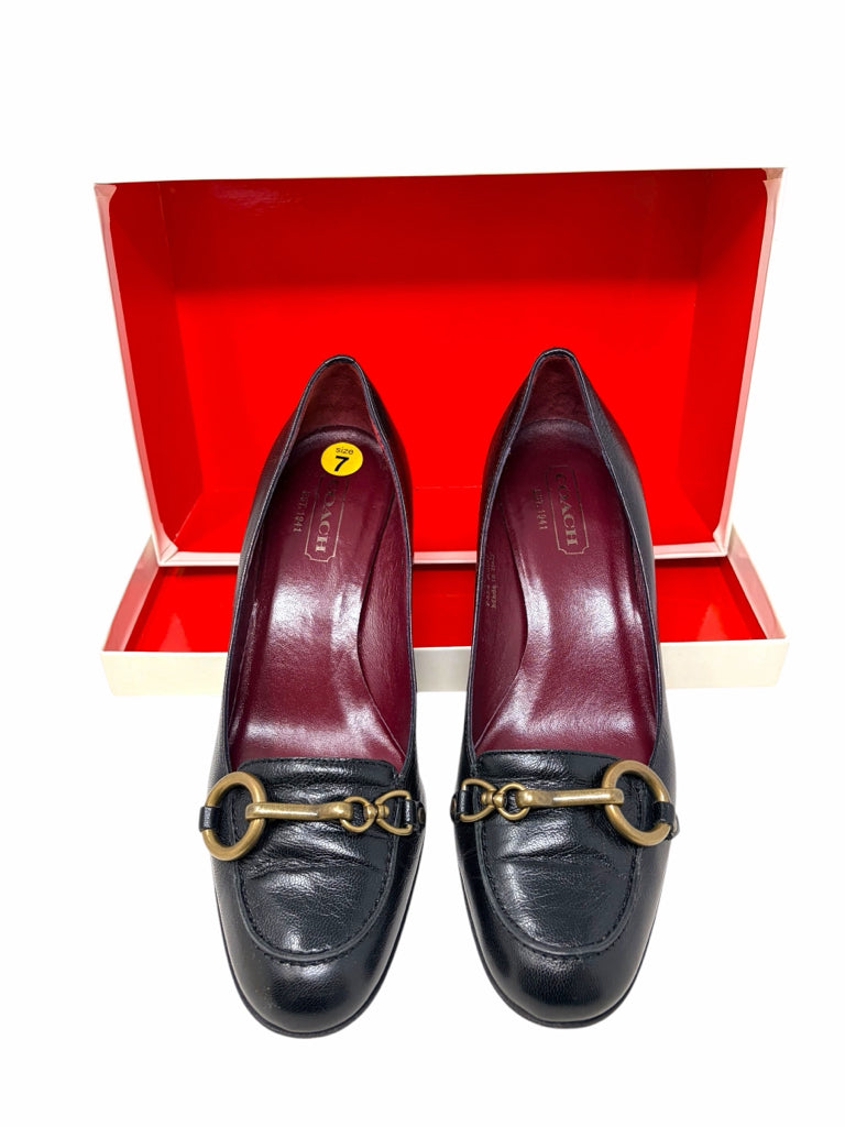 COACH Size 7 HEEL W