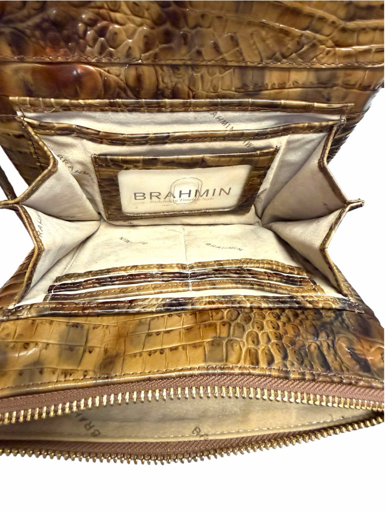 BRAHMIN Size small CROSSBODY W