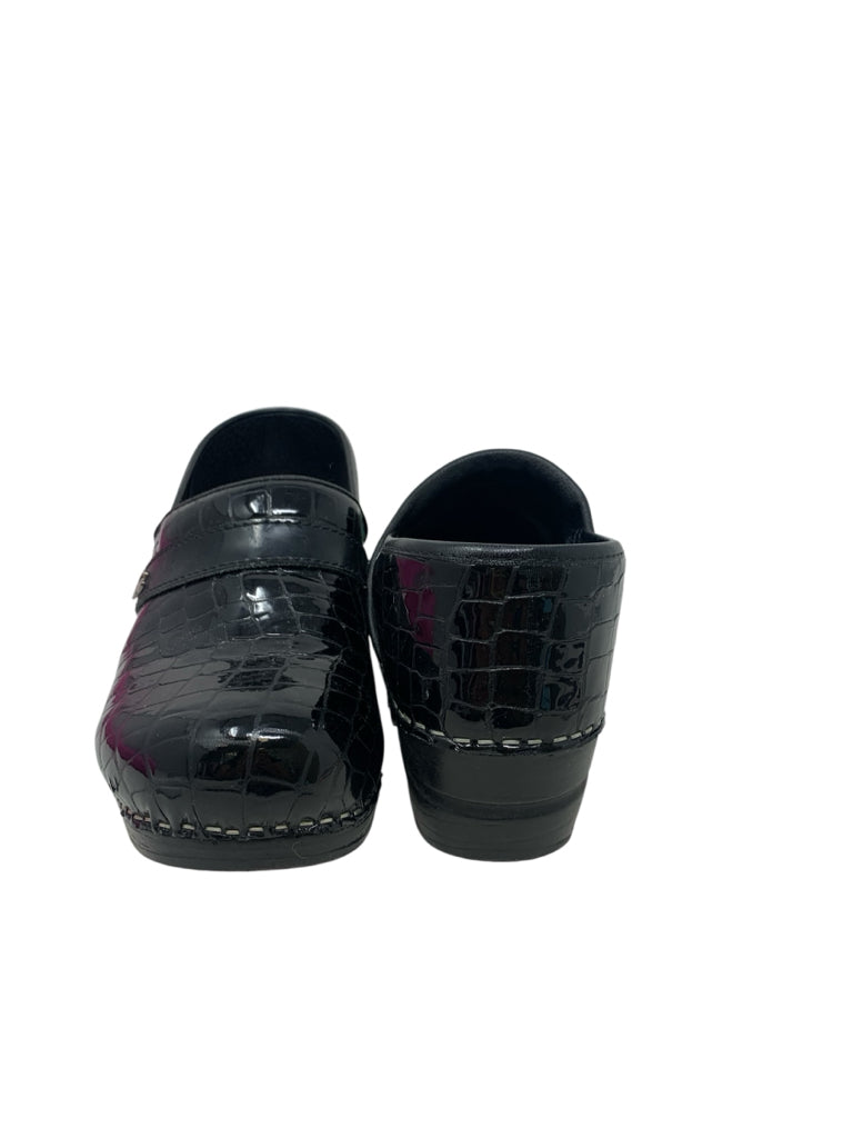 SANITA Size 9 CLOG W