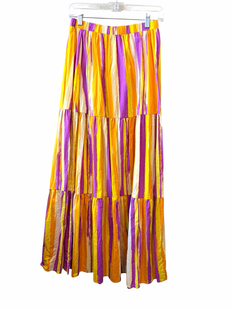 FLYING TOMATO Size medium SKIRT W