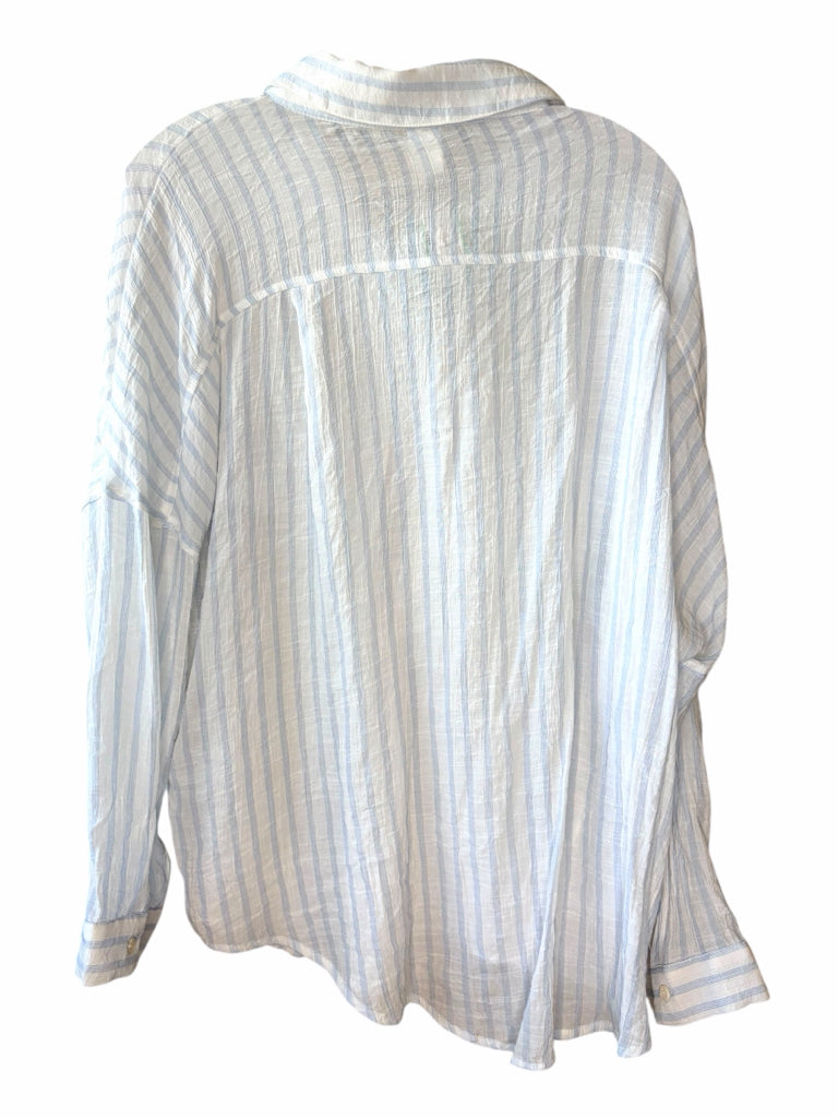 FLAWLESS Size large BLOUSE W