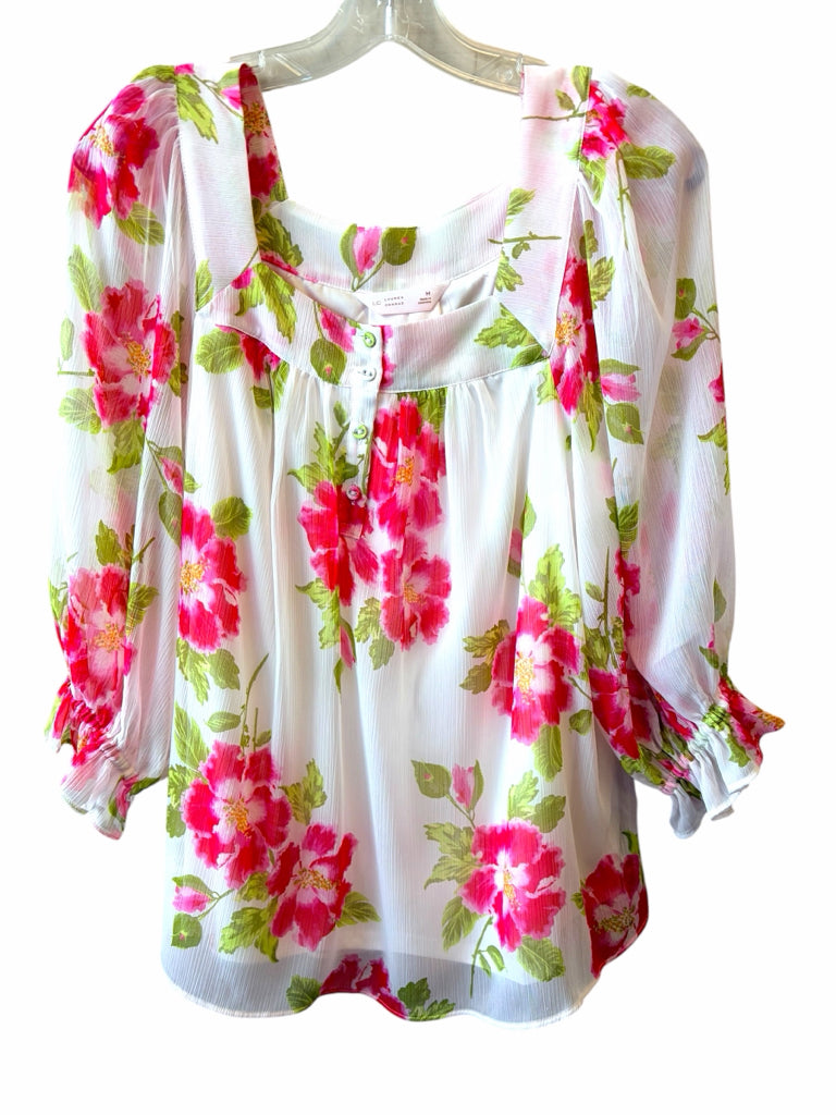 LAUREN CONRAD Size medium TOP W