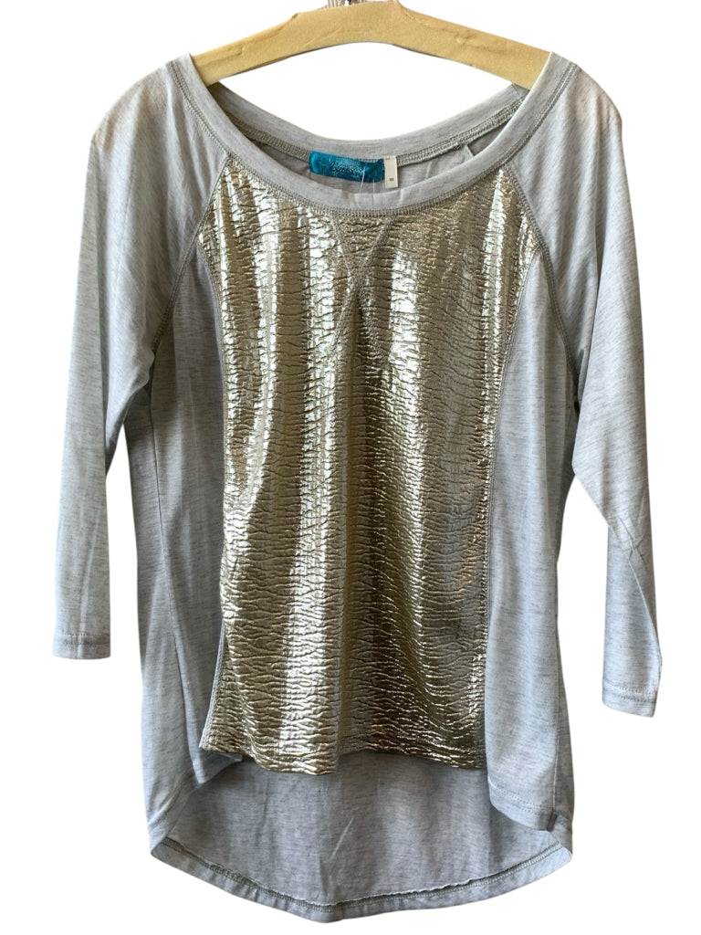 BUTTONS  medium TOP W