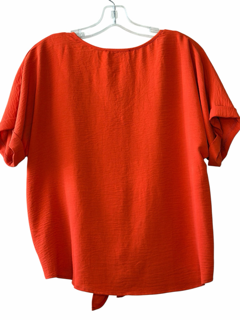 L LOVE Size medium TOP  W