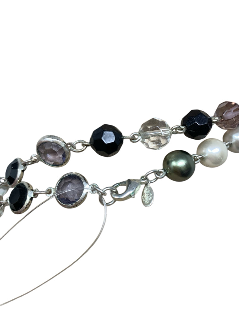 PREMIER DESIGNS NECKLACE W