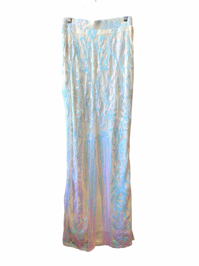 L & B Size small SKIRT W