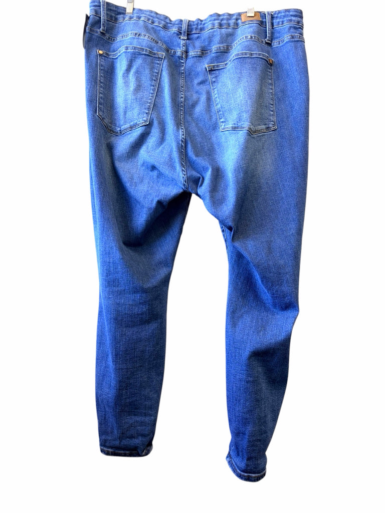 JUDY BLUE Size 24W JEANS W