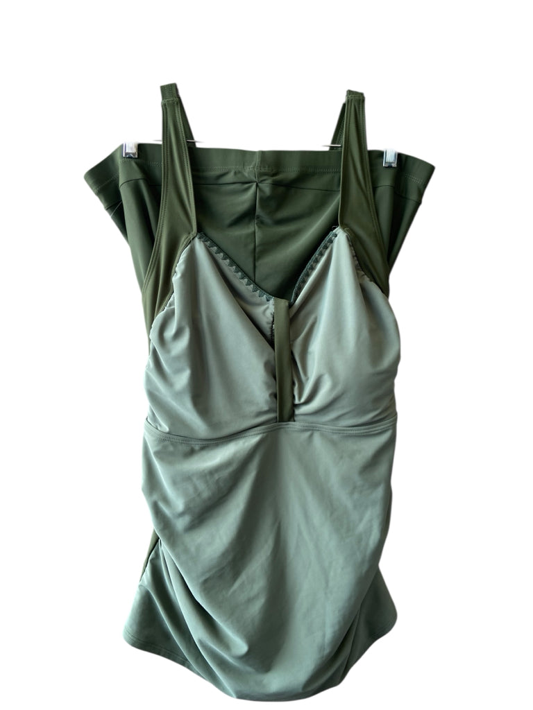 BLOOMCHIC Size 22/24 SWIM  SET