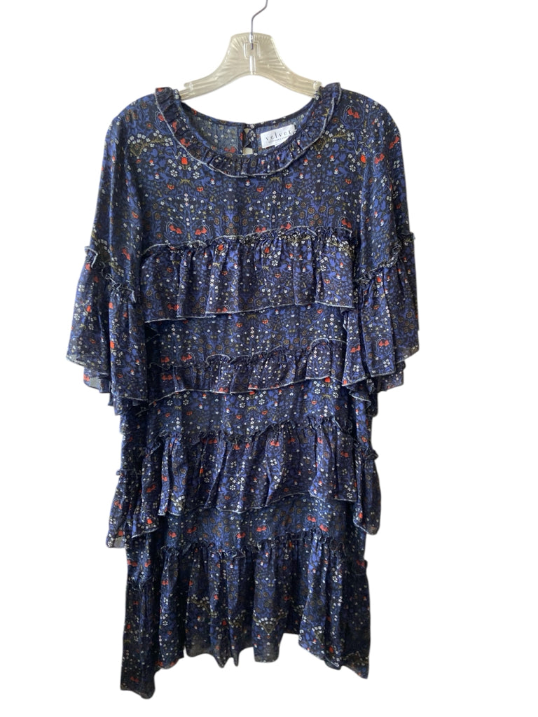 VELVET Size medium DRESS W