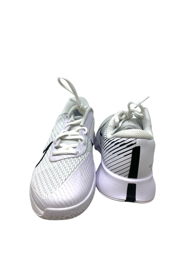 NIKE  7.5 SNEAKERS W