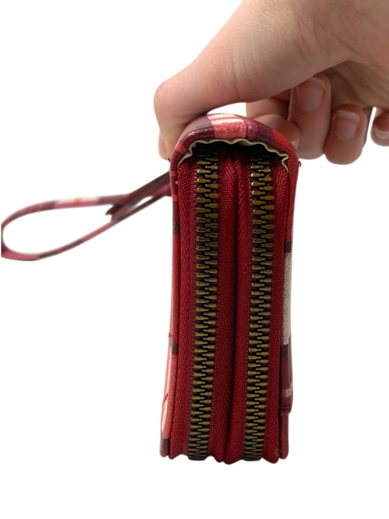 medium WRISTLET