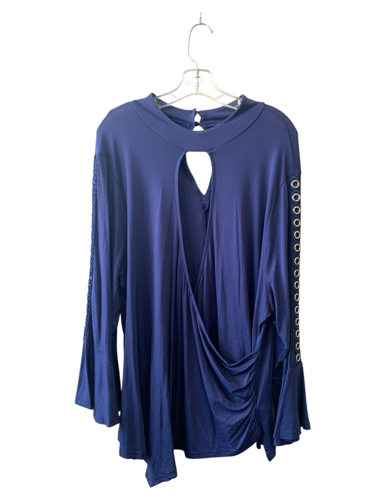 VENUS  3X TOP  W