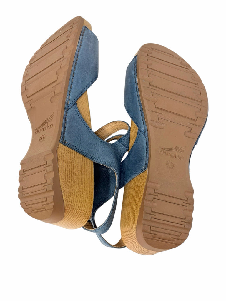 DANSKO Size 9.5 SANDALS W