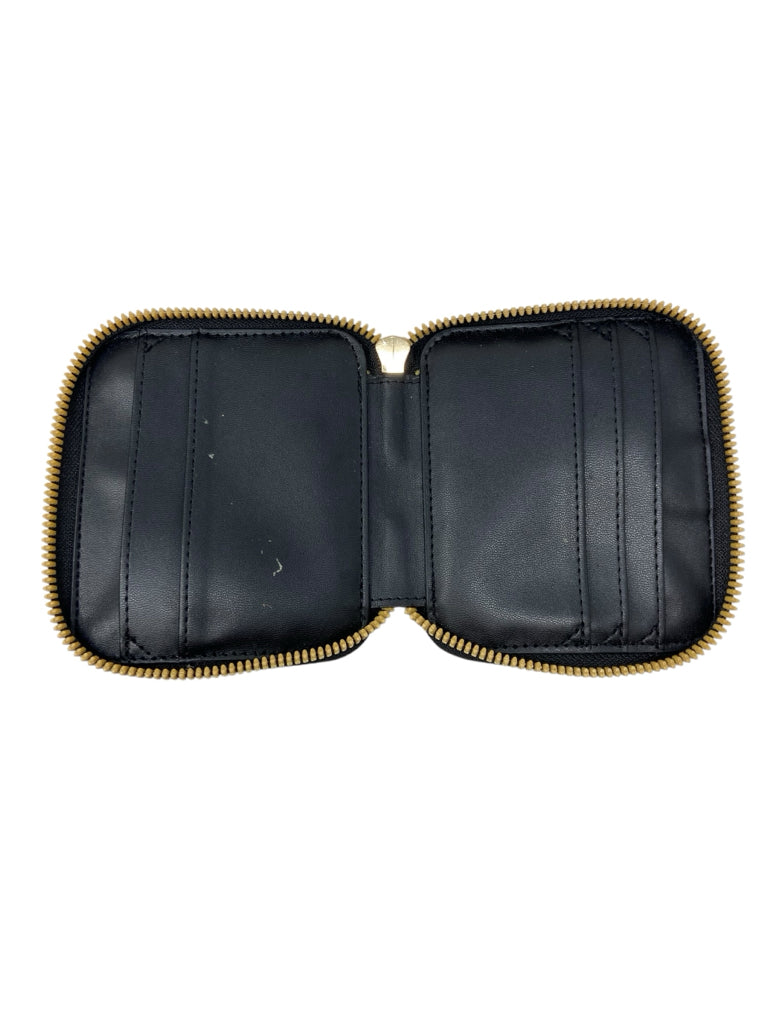 TAYLOR BROOKE Size small WALLET W