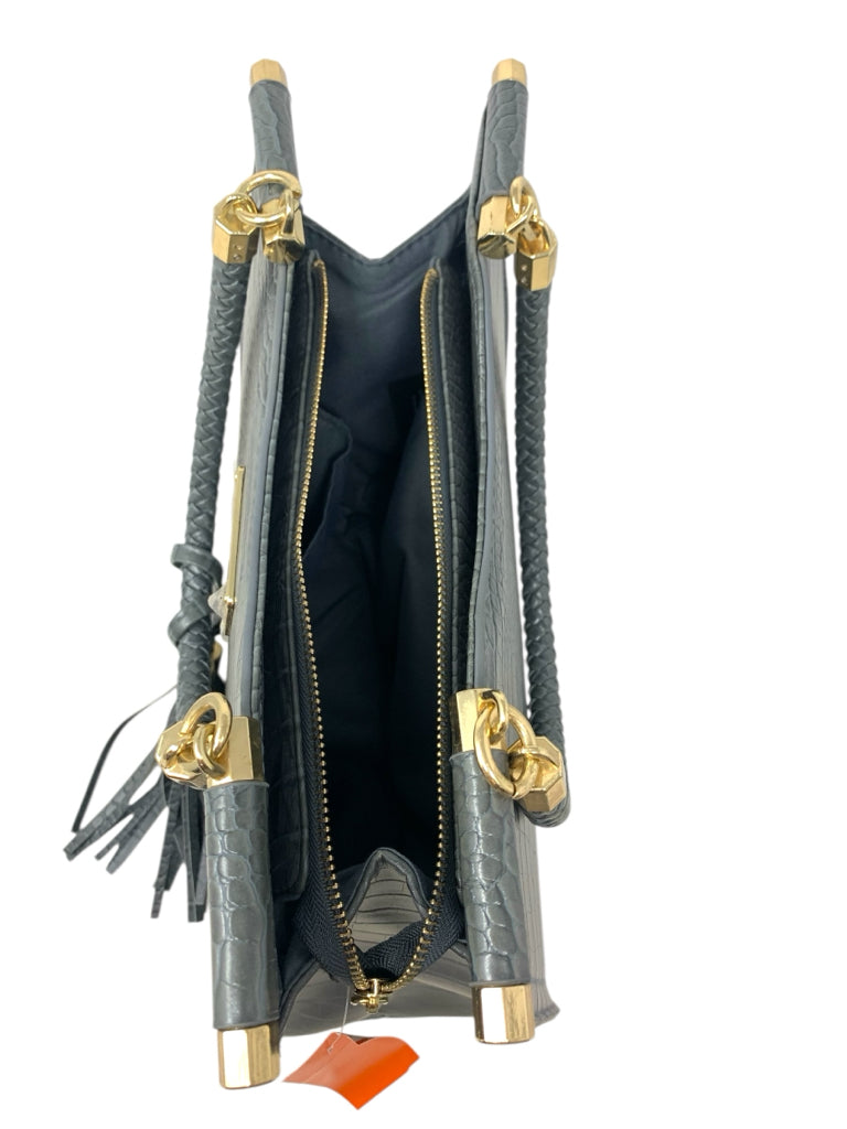 BEBE  NEW! HAND BAG