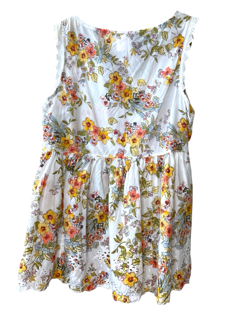 LAUREN CONRAD Size large TOP W