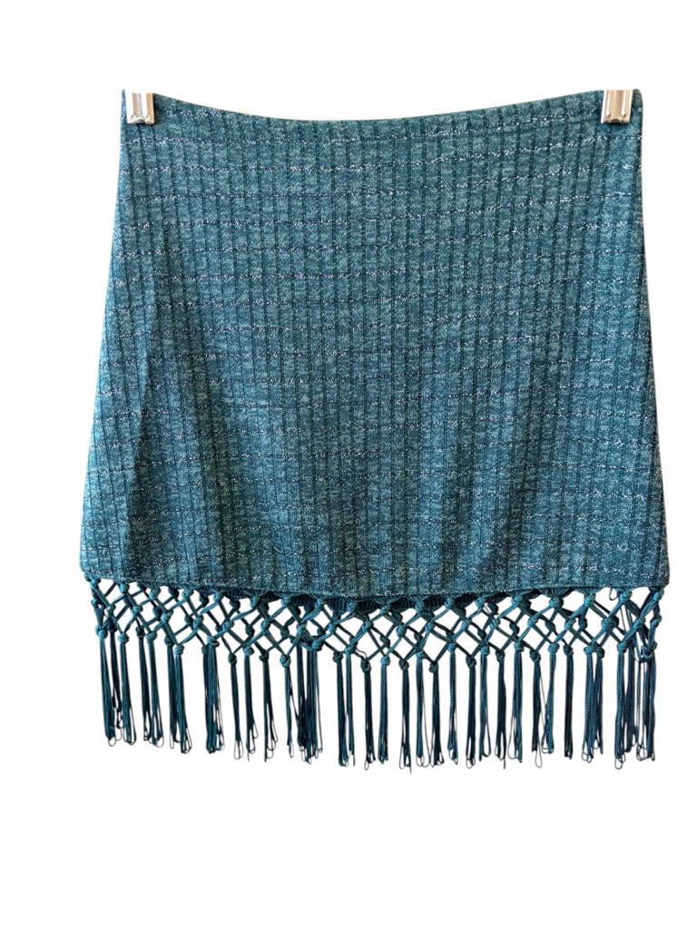 ONE WORLD Size small SKIRT SET