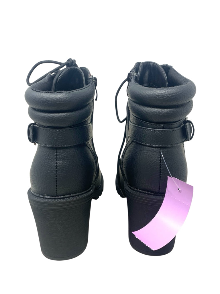TORRID  12W BOOTIE W