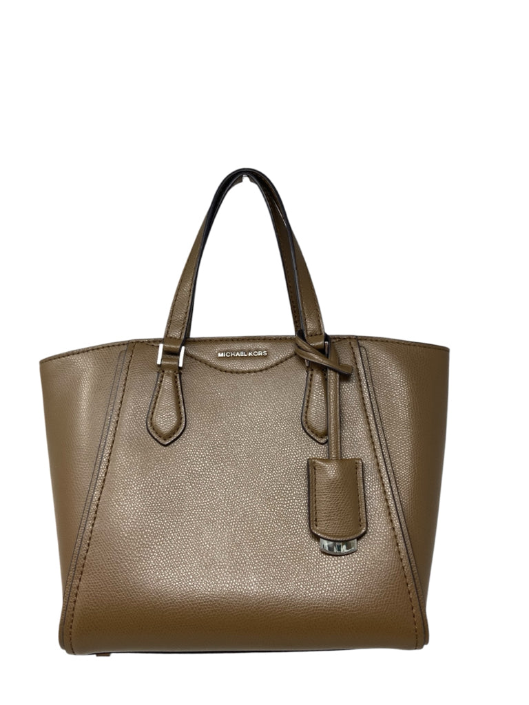 MICHAEL KORS Size medium PURSE W