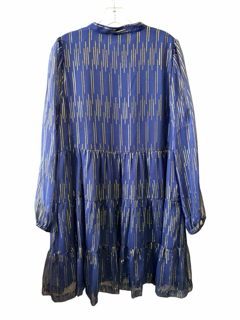 CROWN & IVY Size large DRESS  W