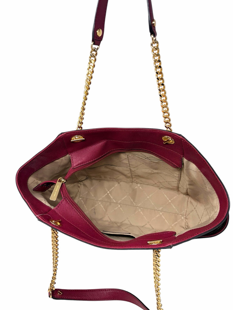 MICHAEL KORS Size medium PURSE W