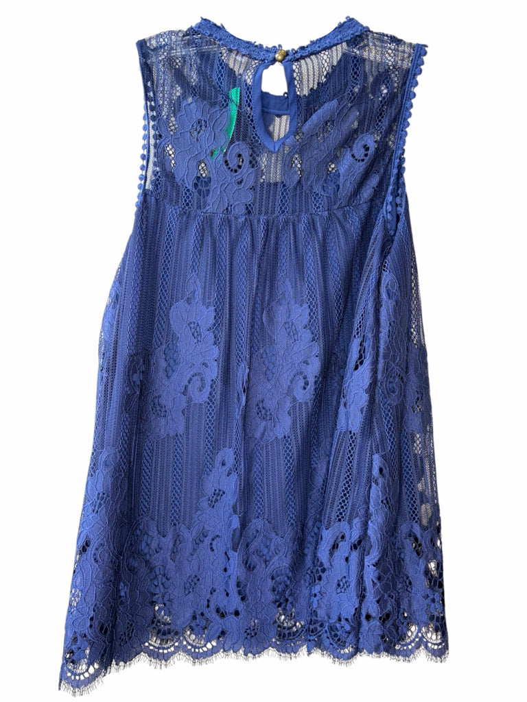 COCO & JAIMESON Size large TOP W