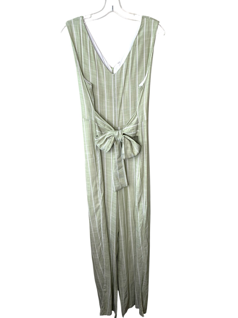 CHARMING CHARLIE  x-lg JUMPSUIT W