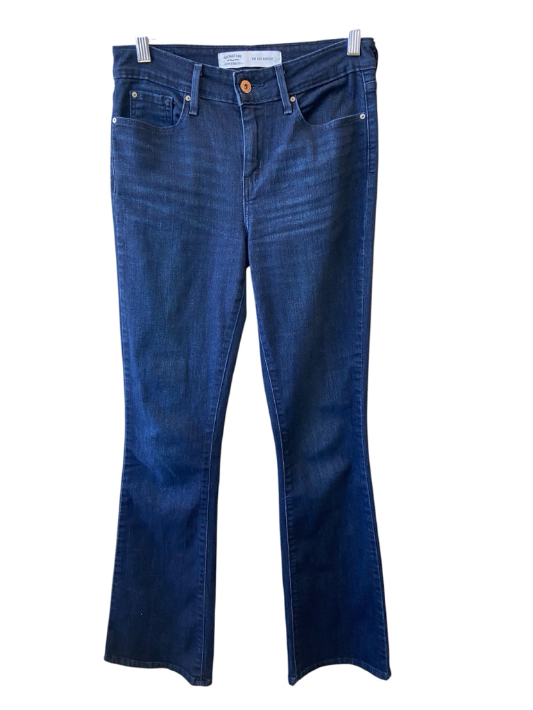 LEVI Size 2 JEANS W