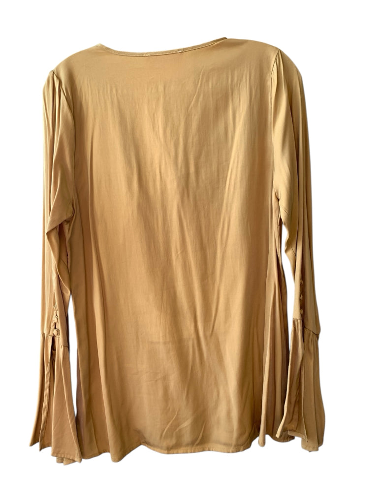 SAVANNA JANE  small TOP W