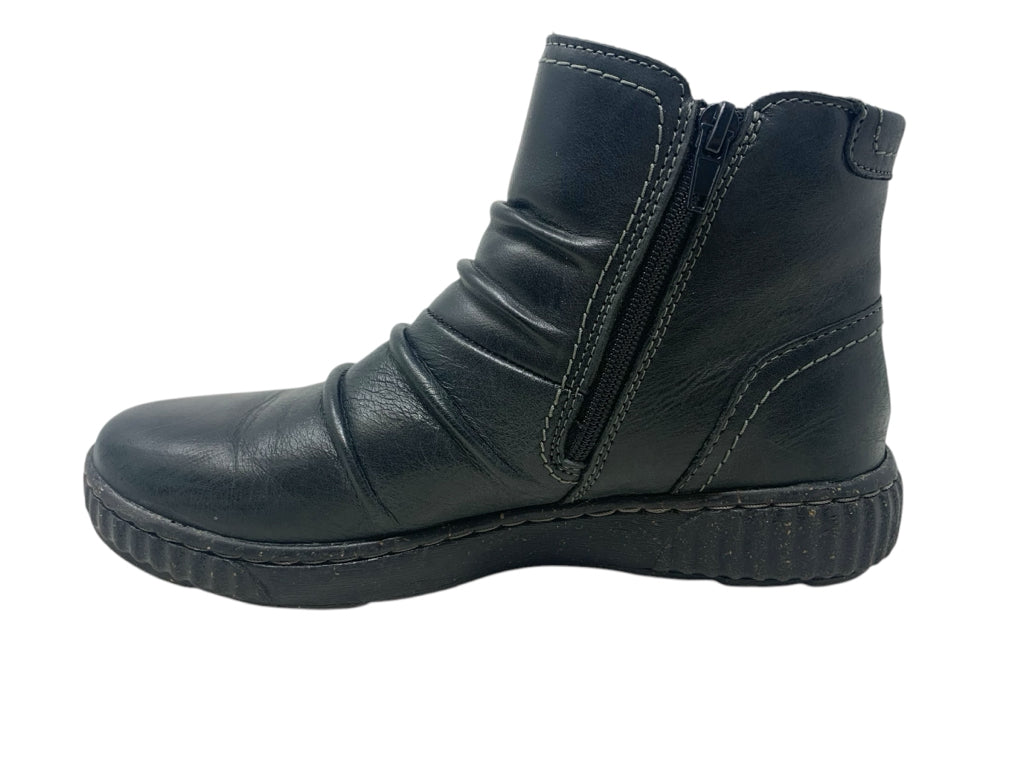 CLARKS  6 BOOT W