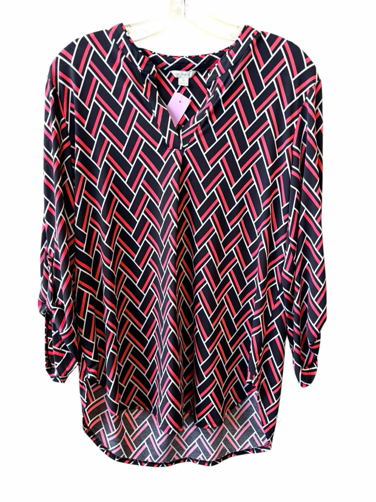 EST 1946 Size medium TOP  W