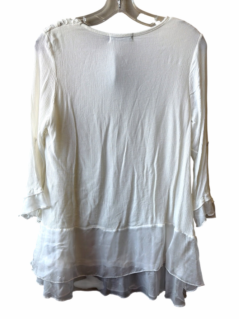 CASUAL EXPRESS Size medium TOP  W