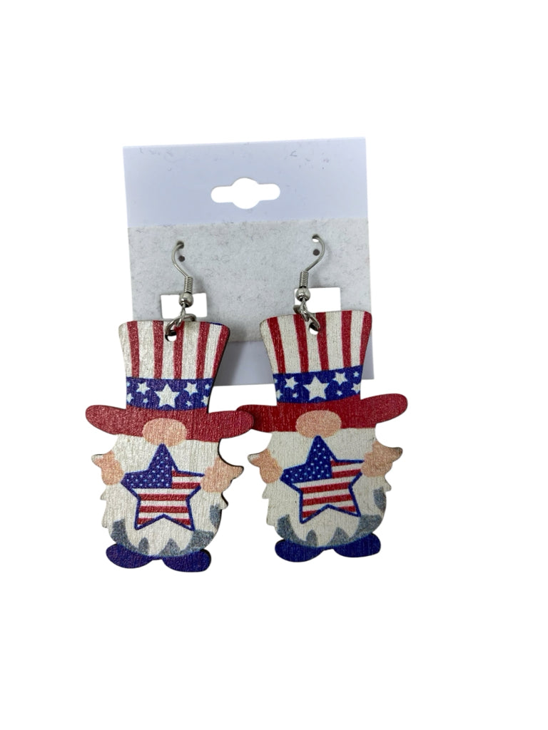 Size PIERCED EARRINGS