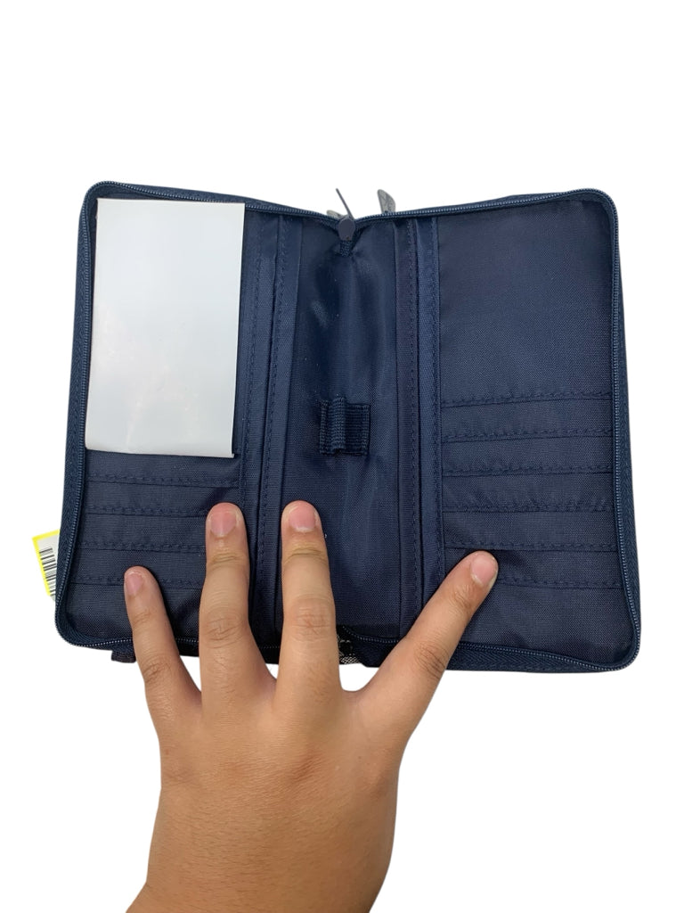 THIRTY-ONE Size NEW! WALLET W