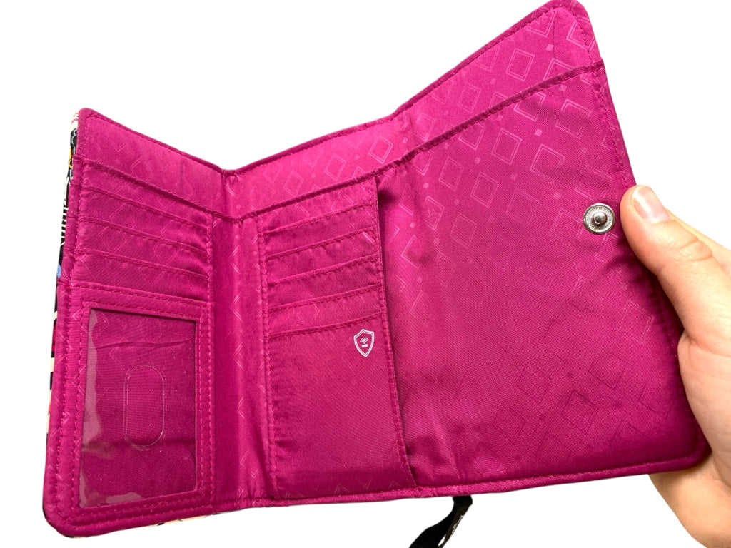 VERA BRADLEY  medium WALLET W