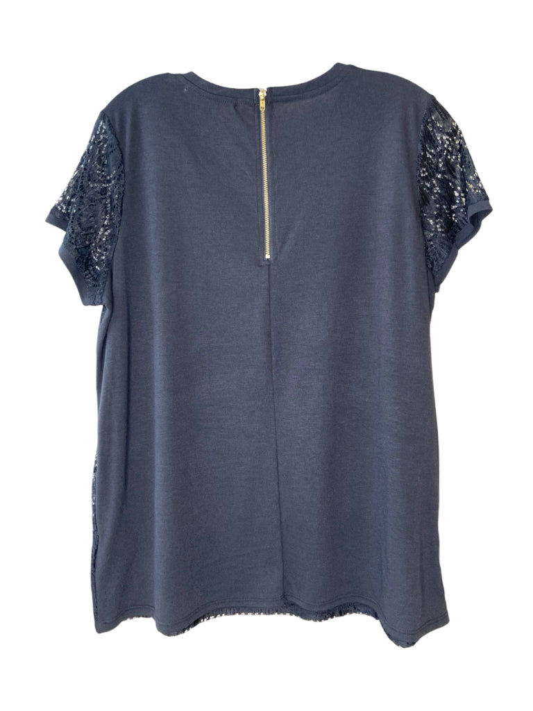 VALERIE STEVENS Size large TOPW