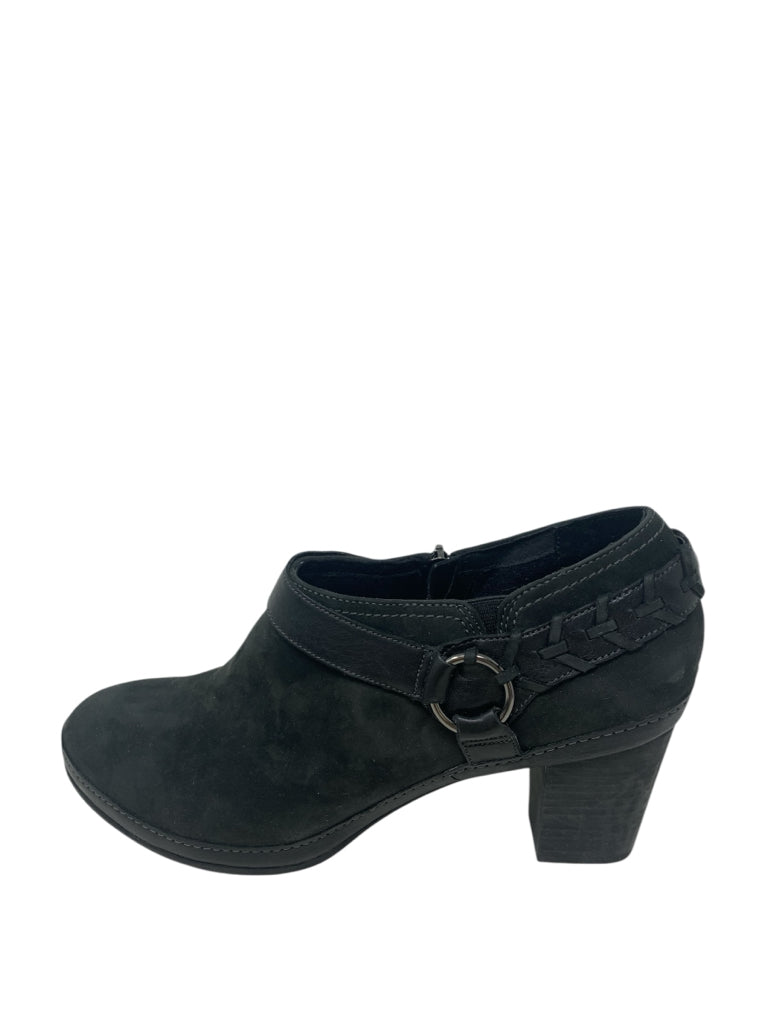 CLARKS  11 BOOTIE W