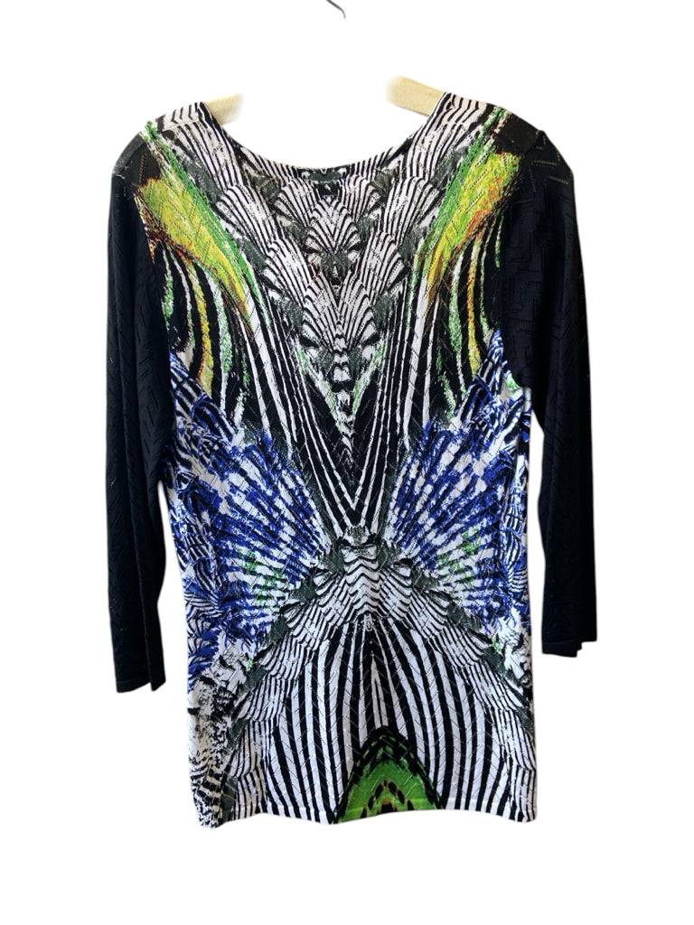 MONA LEAH Size medium TOP  W