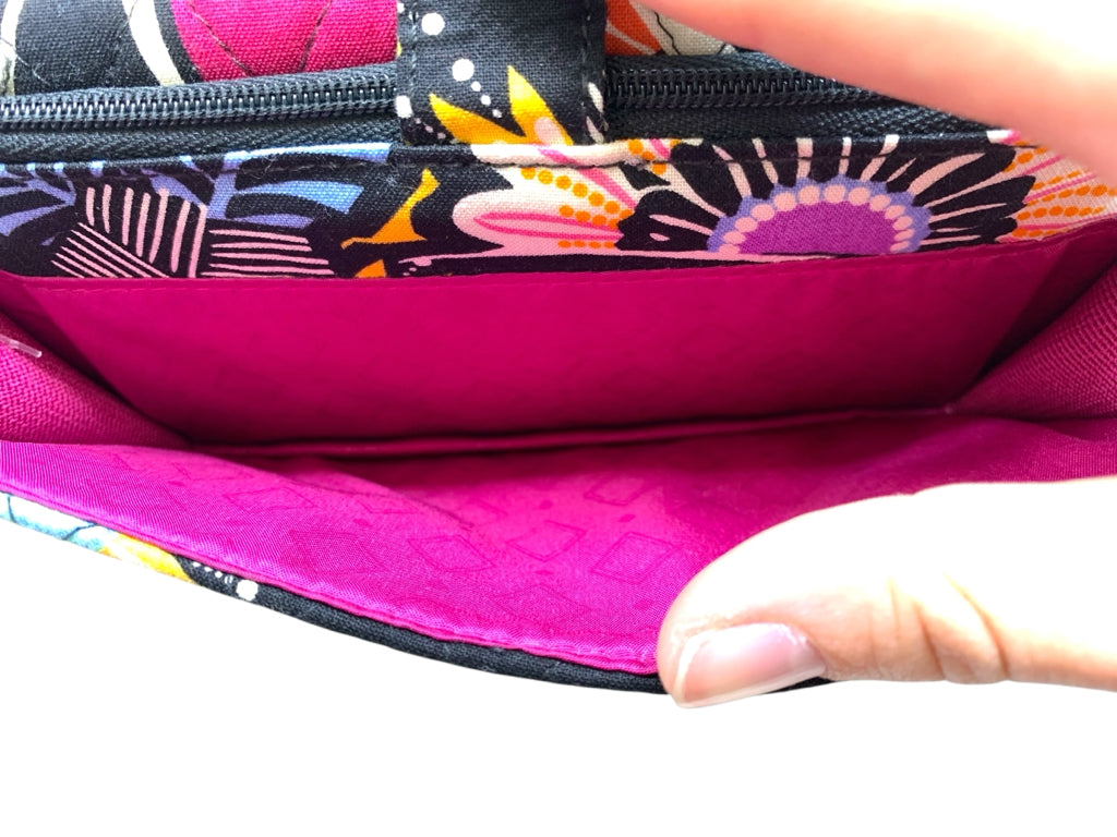 VERA BRADLEY  medium WALLET W
