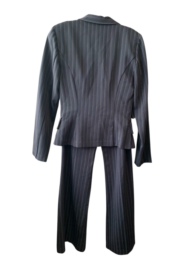 IZ BYER  small PT SUIT W