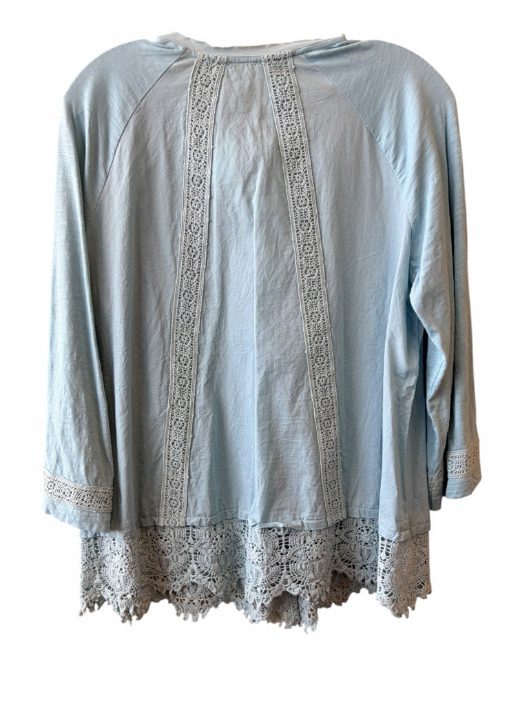 LOGO Size small BLOUSE W